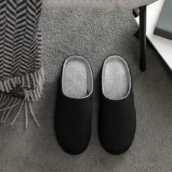 Slippers OLIVER + Black | TOGAS