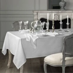 Tablecloths & Napkins KATRIN