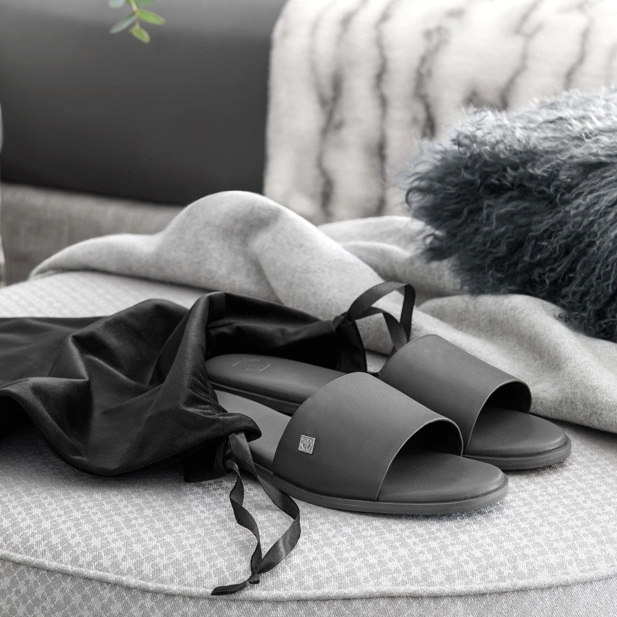 Slippers GLORIA + Grey | TOGAS - Image 8