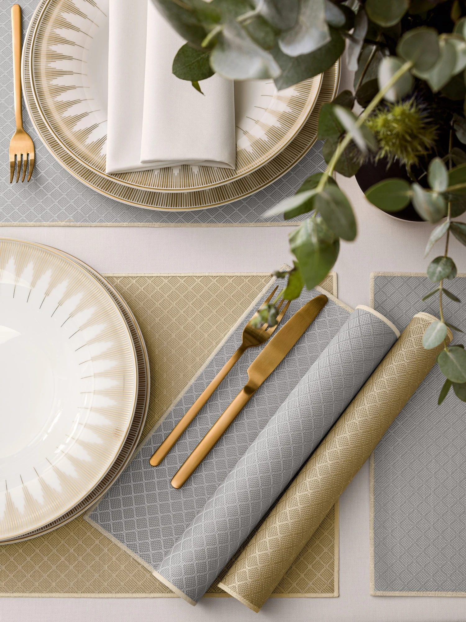 Placemat FERNANDO + Golden | TOGAS - Image 5