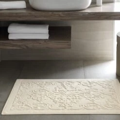 Bath Mat THIRA